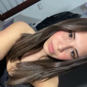Laura, Babysitter a Monastir