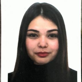 Linda, Babysitter a Banchette