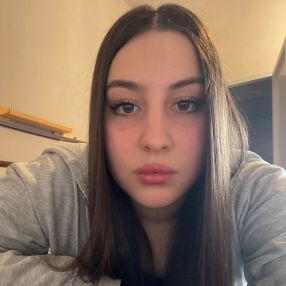 Chiara, Babysitter a Levate
