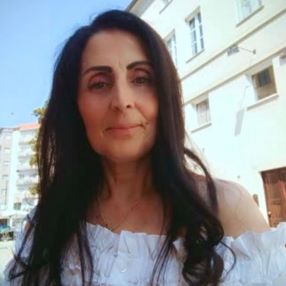 Pina, Babysitter a Caponago