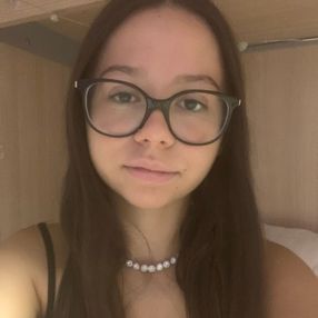 Sofi, Babysitter a Novi di Modena