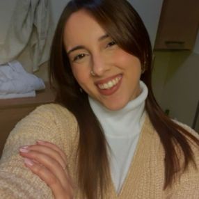 Elvira, Babysitter a Francavilla Fontana
