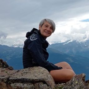 Paola, Babysitter in Saint-Pierre
