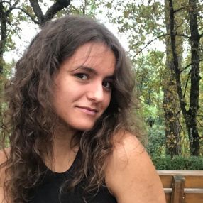 Elena, Babysitter in Calci