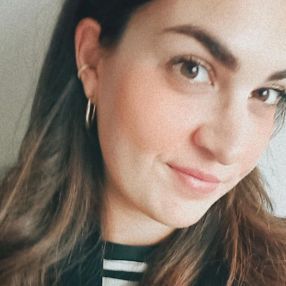 Ludovica, Babysitter a Senigallia