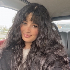 Fatima ezzahare, Babysitter a Este
