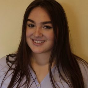 Chiara, Babysitter a Dormelletto