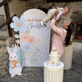 Ari, Famiglia a Tirano