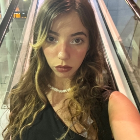 Nicole, Babysitter in Como
