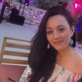 Giulia, Babysitter in Noto