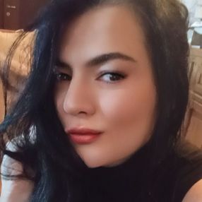 Mari, Babysitter a San Cesareo