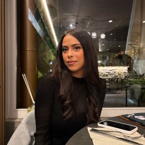 Eleonora, Babysitter in Montano Lucino