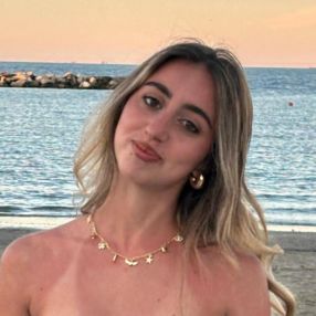 Greta, Babysitter a Romentino