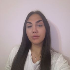 Noemi, Babysitter a Casal di Principe