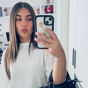 Aurora, Babysitter a Magione