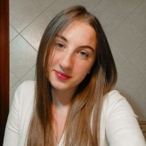 Annalucia, Babysitter in Santa Maria la Carità