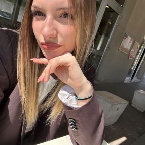 Alice, Babysitter a Fermignano
