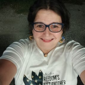 Michela, Babysitter in Provincia di Belluno