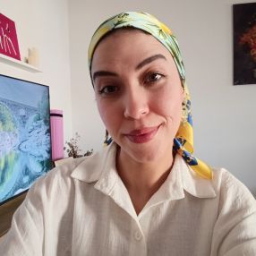 Afaf, Babysitter a Torgiano