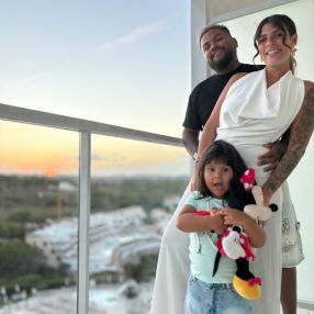 Izu alberto, Famiglia a Leini'