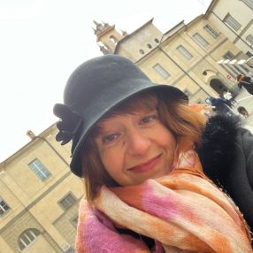Elena, Babysitter a Azzano San Paolo