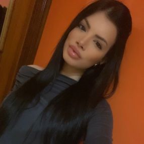 Sharon, Babysitter a Misterbianco