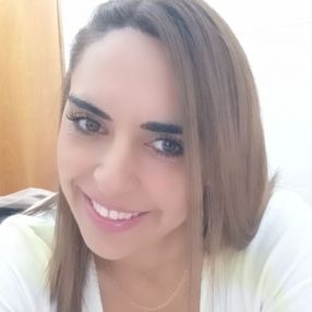 Karen A., Babysitter a Milano
