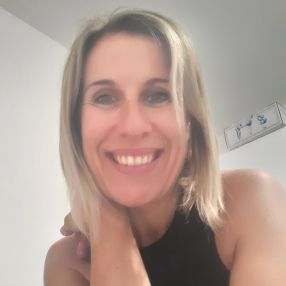 Dina, Babysitter a Rosà