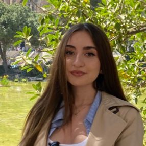 Eleonora, Babysitter in Misilmeri