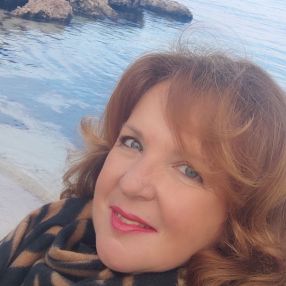Carmela, Babysitter a Provincia di Taranto