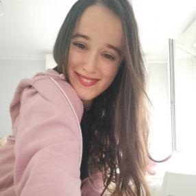 VIOLA, Babysitter in Gardone Val Trompia