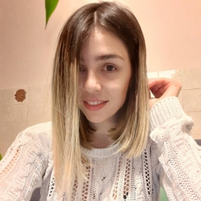 Daniela, Babysitter a Bareggio