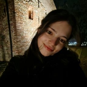 Giulia, Babysitter a Stradella
