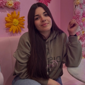 Nicole, Babysitter a Decimomannu