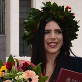 Maria Vittoria, Babysitter a Roma