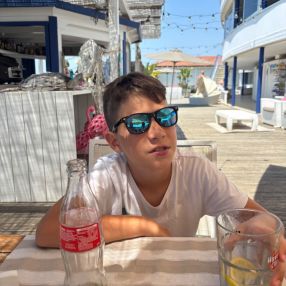 Gabriele, Famiglia a Viareggio