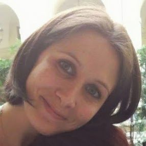 Elisa, Famiglia a Torino