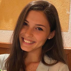 Vitoria, Babysitter a Aosta