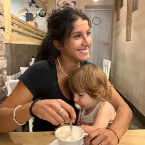 Costanza, Babysitter a San Rocco A Pilli