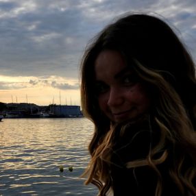 Simona, Babysitter a Rutigliano