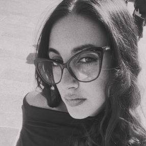 Rosa, Babysitter a Adelfia