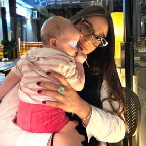 Aurora, Babysitter a Firenze
