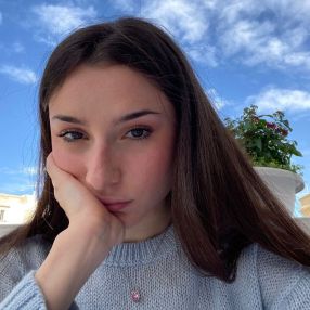 Michela, Babysitter a Trani