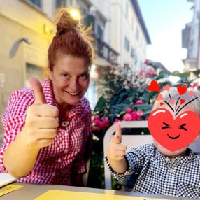 Iana, Babysitter a Prato