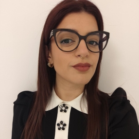 Giulia, Babysitter a Taranto