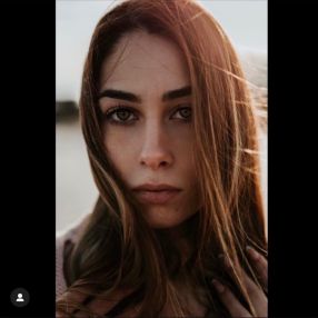 Laura, Babysitter a Olbia