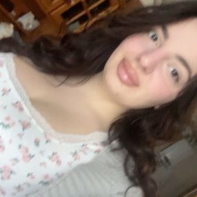 Aurora, Babysitter a Pontremoli