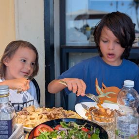 Galina, Famiglia a Chiavari