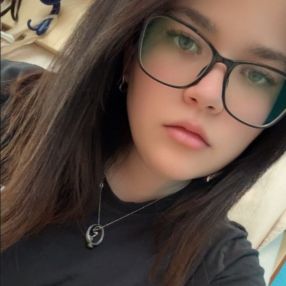 Valentina, Babysitter a Nova Milanese