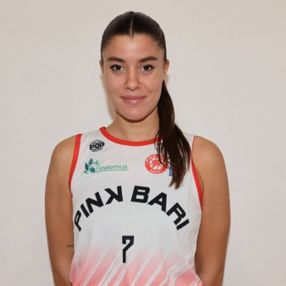 Benedicta, Babysitter a Valenzano